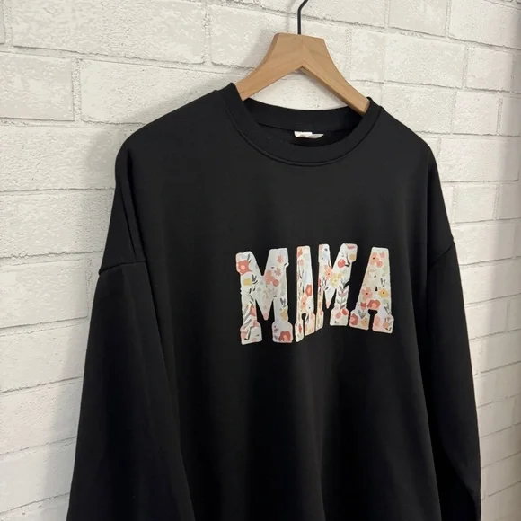 Black 'MAMA' Graphic Sweatshirt - Picture 2 of 7